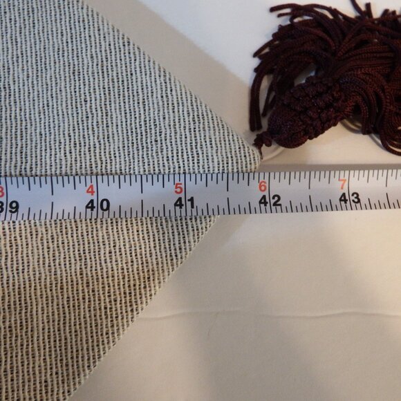 Tapestry Banner containing the HOME RULES - Picture 6 of 7